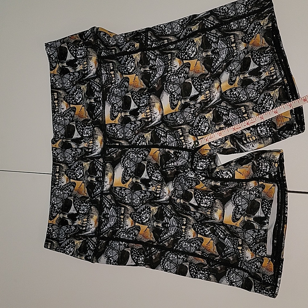 CVG Honey Metamorphis 7" Shorts